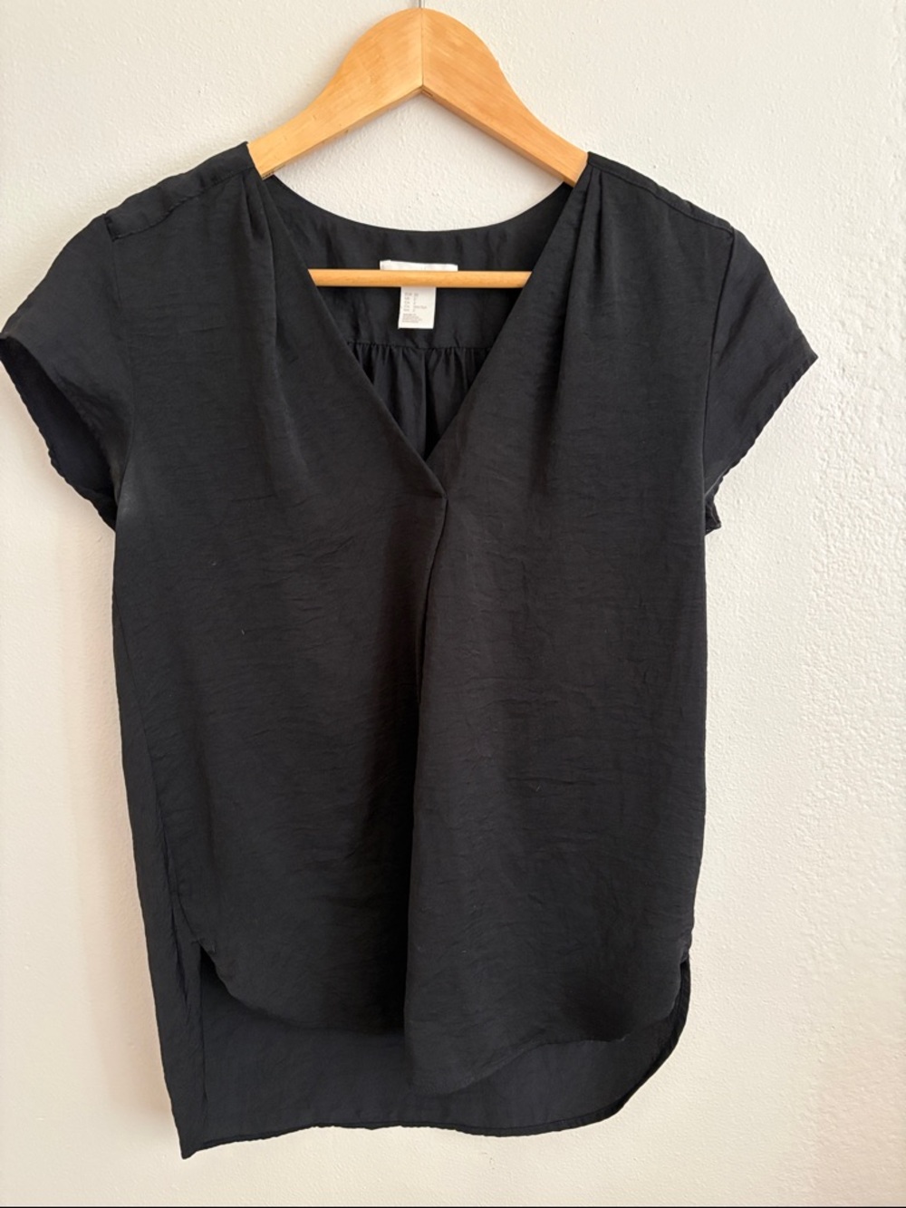 H&M Black V-Neck Short Sleeve Blouse